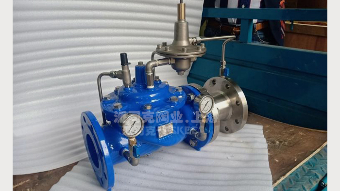 ���������y����D